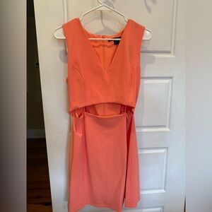 FRENCH CONNECTION CORAL WHISPER V NECK CUTOUT DRESS